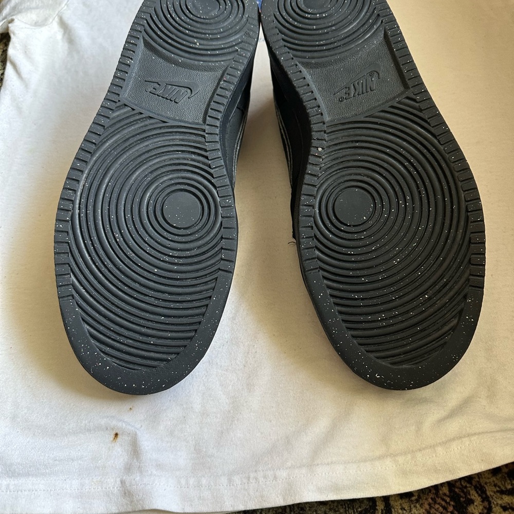 NIKE SON OF FORCE SZ 11 8.5/10 condition